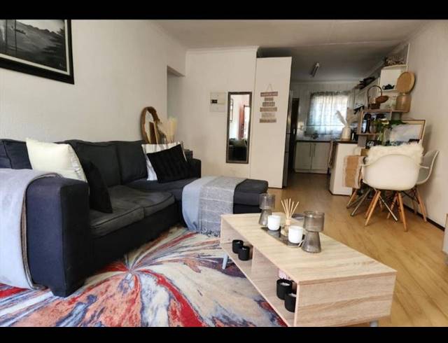 3 BEDROOM TOWNHOUSE FOR SALE IN NORKEM PARK